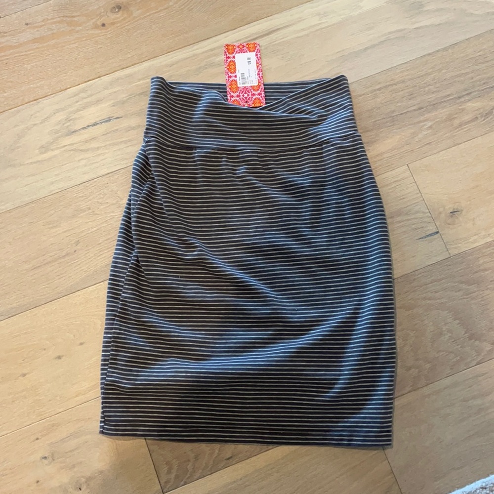 Darling  charcoal and gray striped skirt